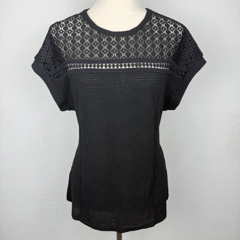 NWT Dokotoo Womens Black Crochet Lace Waffle Knit Short Sleeve Top Size Medium